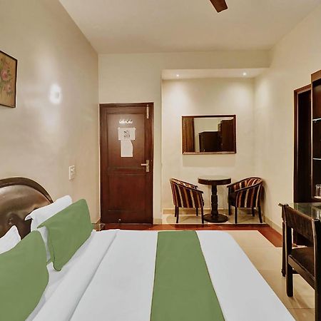 Hotel Fabexpress Lloyd House Nové Dillí Exteriér fotografie